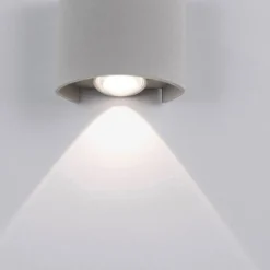 Paul Neuhaus Außenwandleuchte CARLO Aluminium/Kunststoff 8 x 7.6 x 3.2 cm Silberfarbig